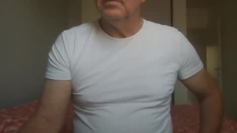 manngrossbite online show from April 29, 7:45 am