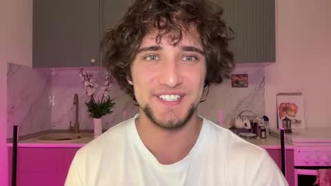 manolein online show from October 16, 10:11 pm