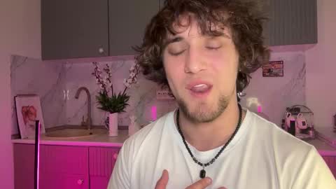 manolein online show from November 4, 6:40 pm