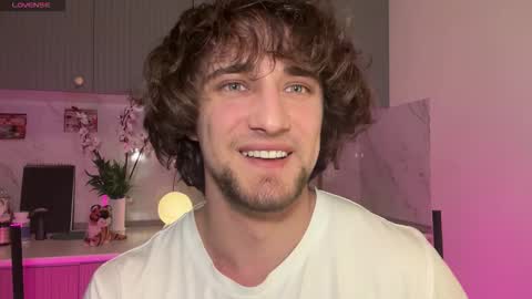 manolein online show from December 5, 6:59 pm