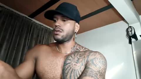 Manolo online show from March 25, 9:10 pm