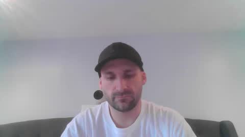 Snapshot of manop01 chatting on March 26, 6:24 pm manop01 online show from March 26, 6:24 pm