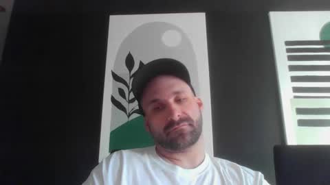 Snapshot of manop01 chatting on May 12, 1:08 pm manop01 online show from May 12, 1:08 pm
