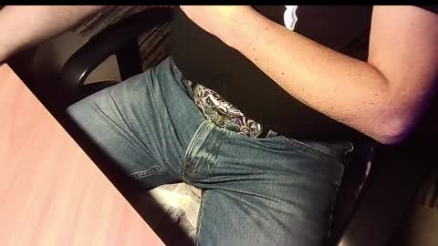 manswed online show from December 10, 4:06 pm