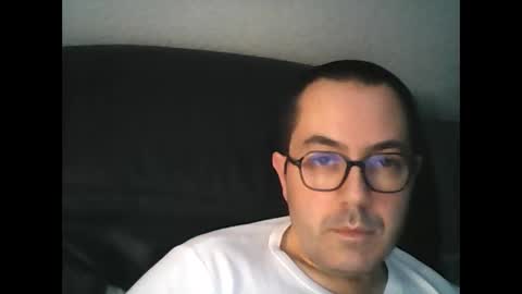 Snapshot of manu5933 chatting on December 19, 3:08 pm manu5933 online show from December 19, 3:08 pm