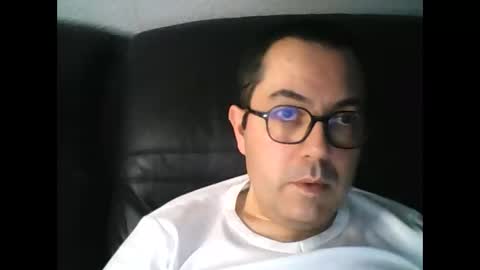 Snapshot of manu5933 chatting on January 4, 3:49 pm manu5933 online show from January 4, 3:49 pm