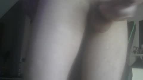 Snapshot of manu_cum chatting on April 22, 7:55 am manu_cum online show from April 22, 7:55 am