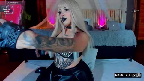 manu  velezz   Help me to get to 100 thumbs ups Tip 25tks  Rate me  online show from November 26, 2:56 am