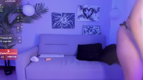 Snapshot of manu_velez_ chatting on December 9, 4:37 pm Manu Velez online show from December 9, 4:37 pm