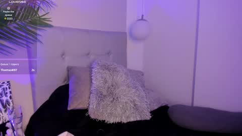 Snapshot of manu_velez_ chatting on January 5, 5:51 pm Manu Velez online show from January 5, 5:51 pm