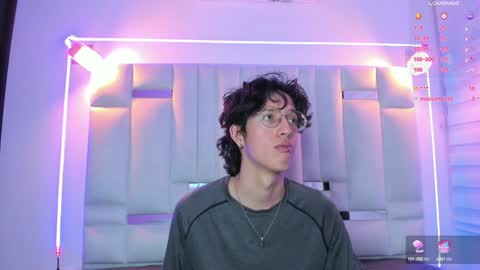 Manuel online show from January 9, 2:22 am