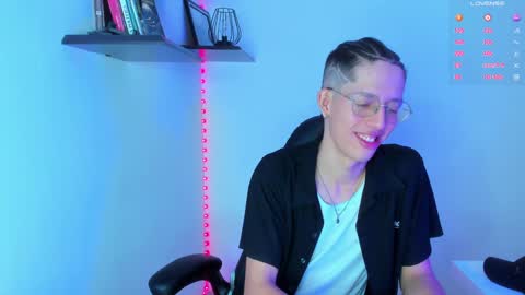 Manuel online show from January 11, 8:32 pm