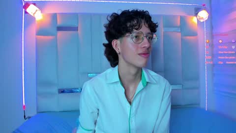 Manuel online show from January 16, 9:08 pm