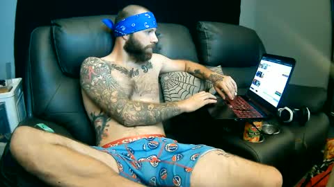 Snapshot of manuel_dexterity chatting on September 29, 2:27 am Daddy online show from September 29, 2:27 am