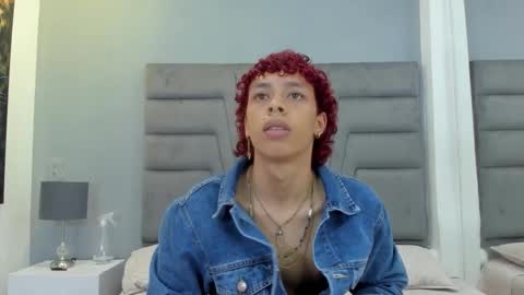 Manuel Rivero online show from February 17, 3:25 am