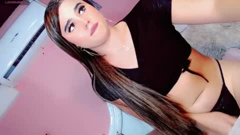 Manuela Kingsley online show from February 7, 2:26 pm