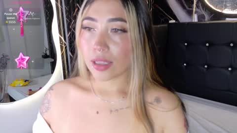 Manuela  online show from November 11, 4:56 am