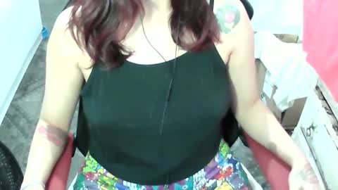 Manu Escarlate online show from March 31, 4:46 am