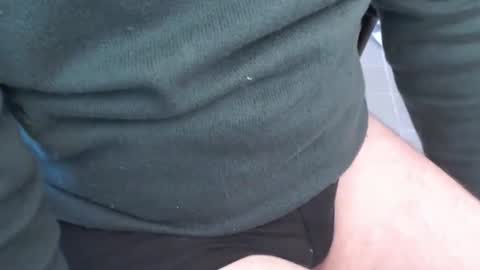 Snapshot of manuherb84 chatting on October 21, 2:29 pm manuherb84 online show from October 21, 2:29 pm