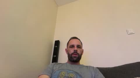 manynaaamess online show from October 27, 6:45 pm