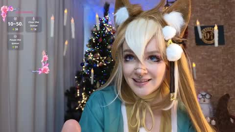 Snapshot of mao_me_meow chatting on December 12, 11:18 am Sasha online show from December 12, 11:18 am