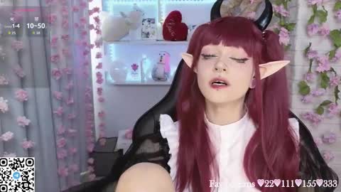 Snapshot of mao_me_meow chatting on October 5, 8:34 am Sasha online show from October 5, 8:34 am