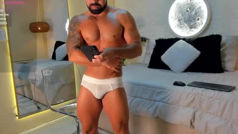 MAOFENIX online show from February 4, 5:55 pm