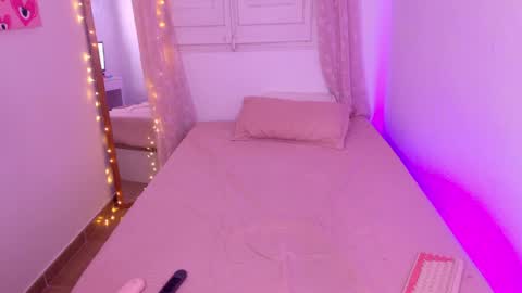     online show from April 3, 6:22 am