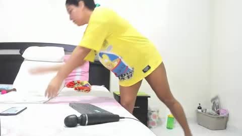 Mara online show from October 5, 2:37 pm