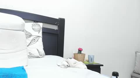 Mara online show from April 17, 2:31 pm