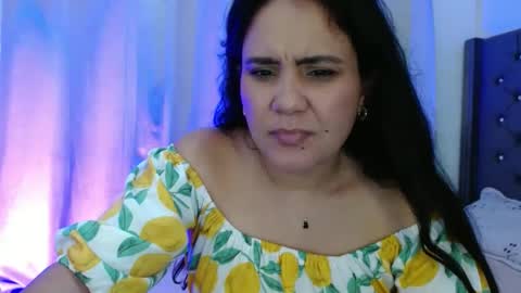 Snapshot of mara4sweet chatting on February 23, 10:42 pm mara4sweet online show from February 23, 10:42 pm