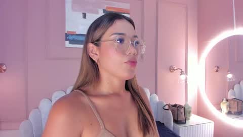 Snapshot of mara_brooks chatting on March 4, 7:11 pm Mara online show from March 4, 7:11 pm