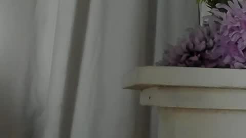 Mara  online show from December 19, 7:10 pm