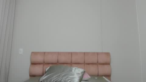 mara modelo independiente online show from October 24, 12:08 am