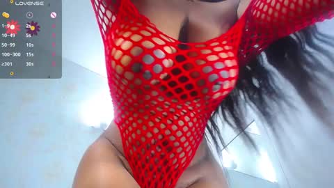 Snapshot of mara_thompsonn chatting on January 4, 4:54 pm mara_thompsonn online show from January 4, 4:54 pm