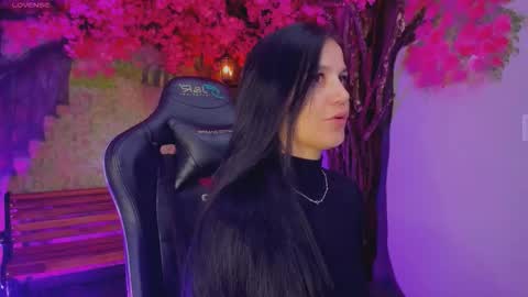 Mara Hanson online show from January 6, 7:06 pm