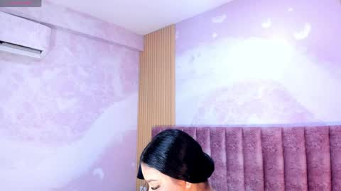 maralinette22 online show from April 11, 9:46 am