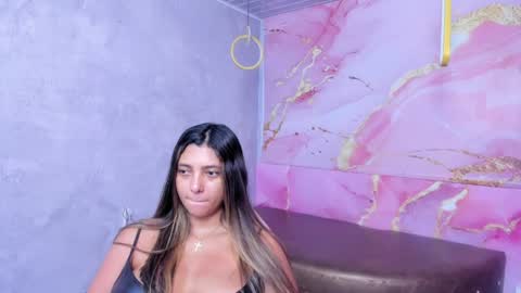 Snapshot of maraluna_ chatting on April 29, 5:30 pm Maraluna online show from April 29, 5:30 pm