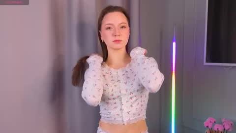 Mary online show from December 17, 3:07 pm