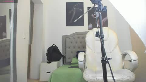 Marc Ruffalo online show from April 5, 3:09 pm