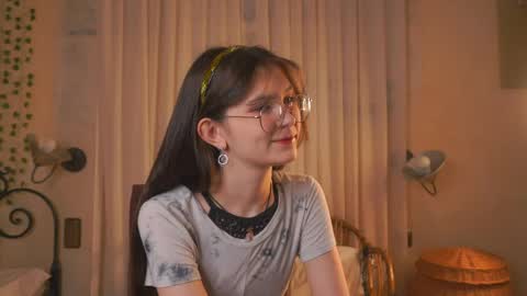 Eva online show from April 22, 2:29 pm