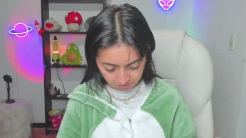 Snapshot of marcelinegh chatting on January 28, 10:45 am Marceline online show from January 28, 10:45 am