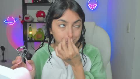 Snapshot of marcelinegh chatting on January 31, 11:03 am Marceline online show from January 31, 11:03 am