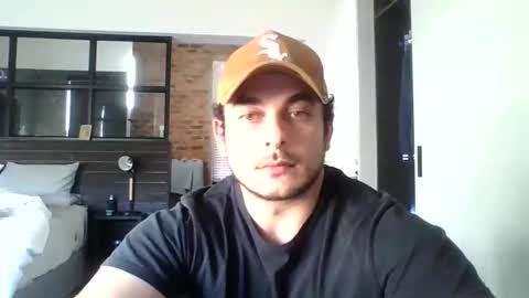 Snapshot of marcelpret20 chatting on June 4, 1:17 pm marcelpret20 online show from June 4, 1:17 pm