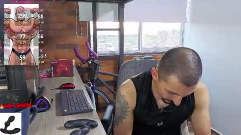 Snapshot of marckmuscle chatting on June 16, 10:56 pm Marck Independent model online show from June 16, 10:56 pm