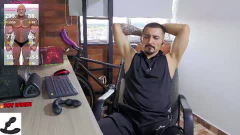 Snapshot of marckmuscle chatting on July 8, 10:47 pm Marck Independent model online show from July 8, 10:47 pm