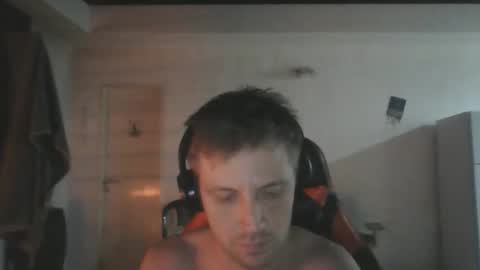 Snapshot of marcmulle chatting on March 22, 7:01 am A online show from March 22, 7:01 am