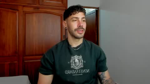 Snapshot of marco_tahani_ chatting on May 29, 1:20 pm Marco IG marco tahani online show from May 29, 1:20 pm