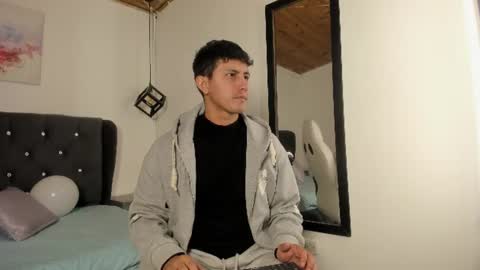 Snapshot of marcos_vieyra chatting on July 15, 7:19 pm marcos_vieyra online show from July 15, 7:19 pm