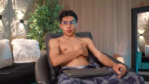 Marco and Ethan online show from November 6, 7:48 pm